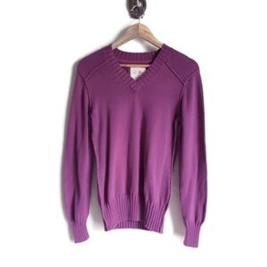Natural Reflections knit purple v-neck sweater size M